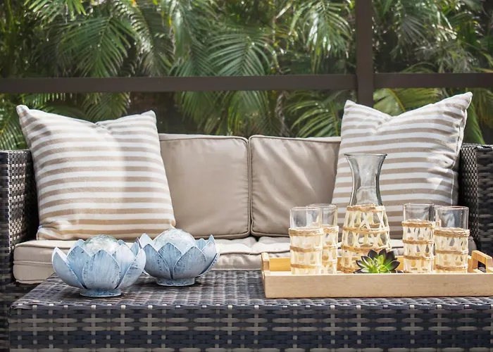 Lotus House With Pool - Relaxation - Close To Beaches